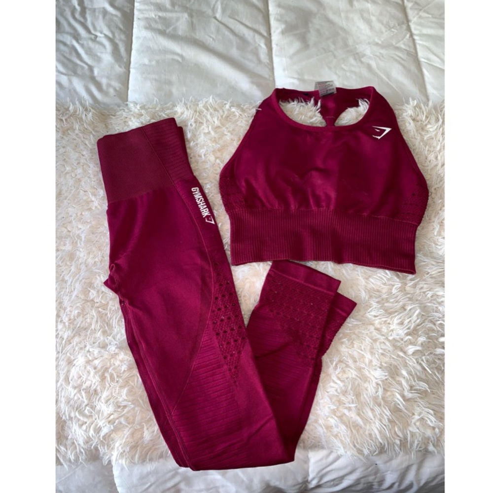 Red Gymshark seamless leggings and crop bra